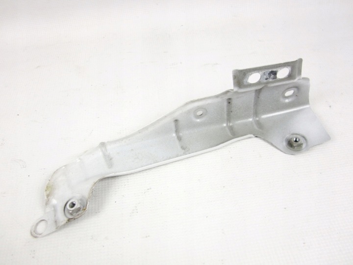 holder bracket of the front front of a fender left Seat Ibiza V 6F KJ 2020