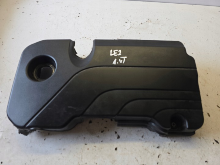 OPEL ASTRA K 5 V upper motor cover 1.4T LE2