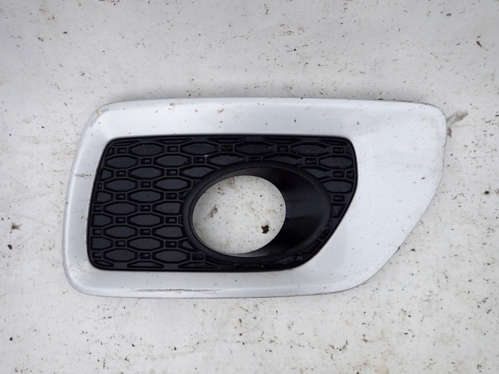 VOLVO XC70 II 07- Grille Droit Avant Avant