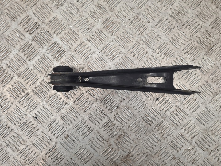 BMW F25 rameno záď 6786981