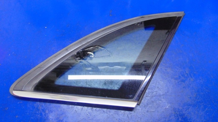 FENSTER TROJKATNA rechts heck 2012R MERCEDES B KLASA W246 A246 246 11-18R