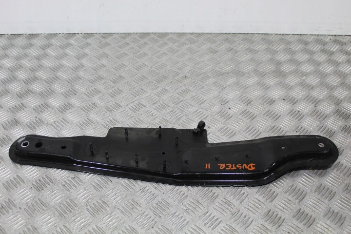 RINFORZO PARAURTI STAFFA DACIA DUSTER II 2