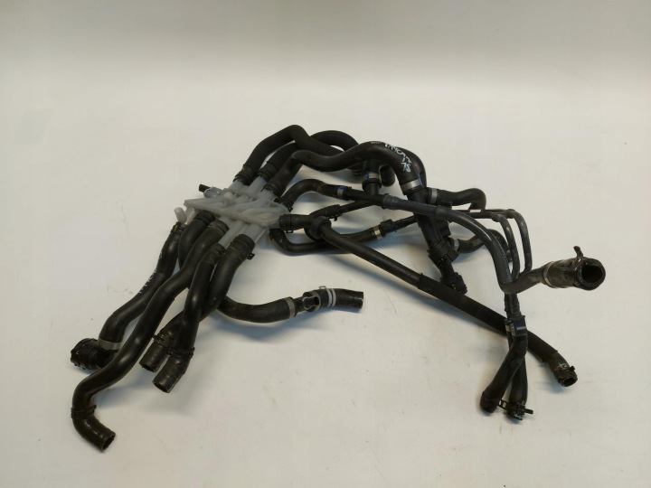 Porsche Taycan 4S 9J1 2022 hoses of the hose of water cieczy magistrala 9j1815563