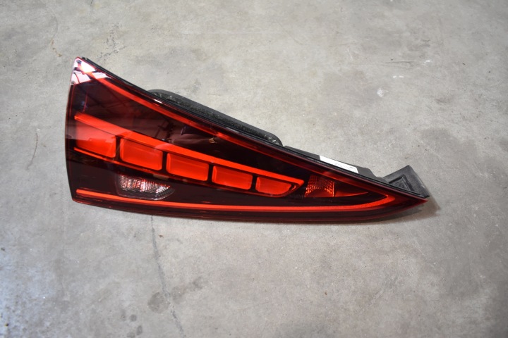 IDEALNA light rear part rear left to the bonnet MERCEDES W206 COMBI 1