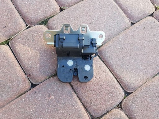 de la serrure du capot arrière berline HB Opel Insignia 13253732