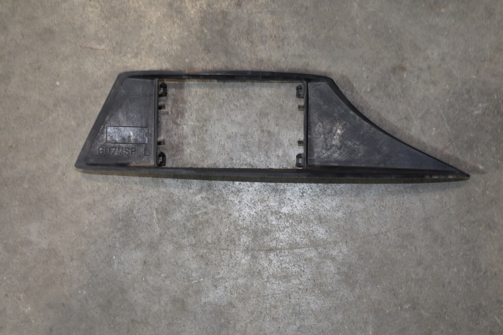 IDEALNA kipufogóvég ABSORBERA bal BMW X7 G07 1