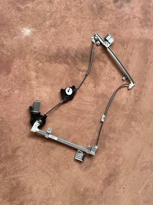 Alfa Romeo 159 Mécanisme essuie glaces 1560735880 1619999680 71740175 16199997 !J