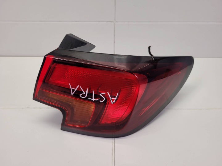 Licht hinten rechts Seite Opel Astra K 2017 39015944