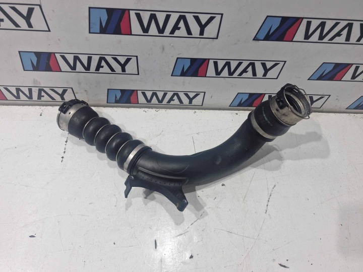 2803992 BMW F39 F40 F45 F45 hose pipe wiring of the intercooler