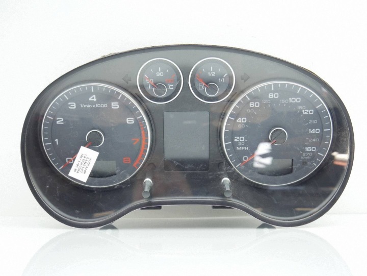 budíky budiky PREDKOSCIOMIERZ AUDI A3 8P LIFT 1.8 TFSI 8P0920982Q pravostranné riadenie!