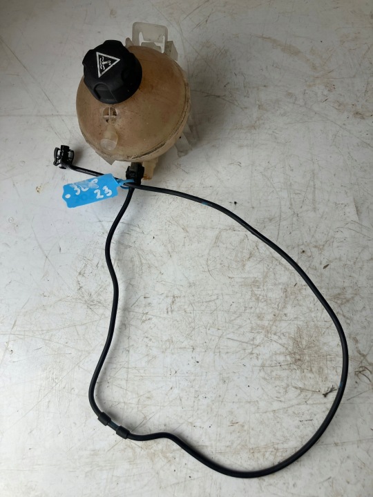 water tank hose of water PEUGEOT 308 T9 1.6 THP