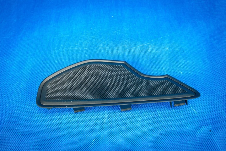 grid of the speaker door front Audi A8 4N 4N1868300A