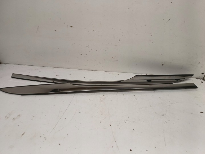 KIA OPTIMA IV KOMBI Leiste Schutzleiste Fenster heck rechts 87860-D4300 2018R