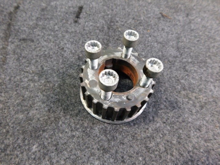 VW Crafter 2.5 TDI lower wheel kolko of the gear OME