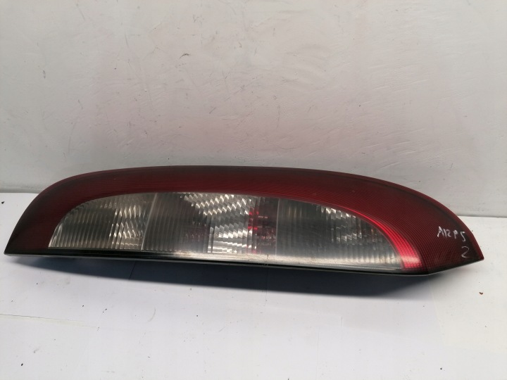 Licht hinten links OPEL CORSA C 89302171