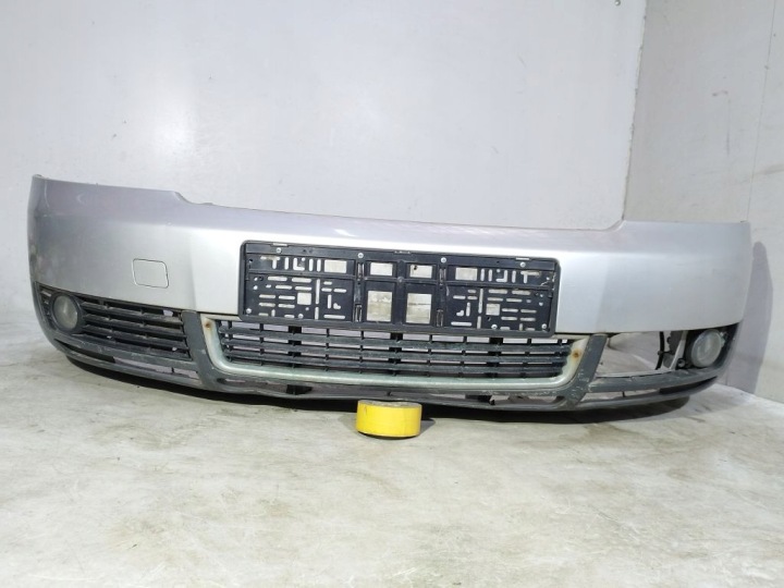 Audi A4 B6 lökhárító eleje első