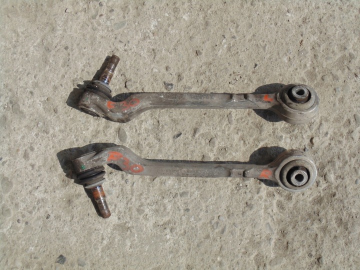 PETIT BRAS DROITE GAUCHE BMW 3 F30 16R.