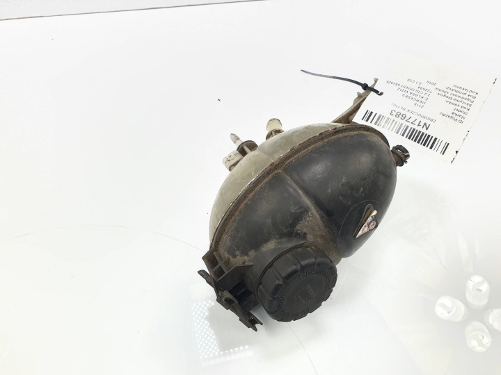 Ausdehnungsbehälter A2045000549 MERCEDES E-KLASA W212