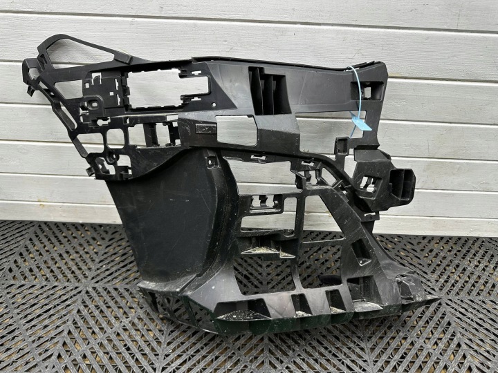 roh Nárazníka Predného predok BMW 2 Active Tourer U06 8737242