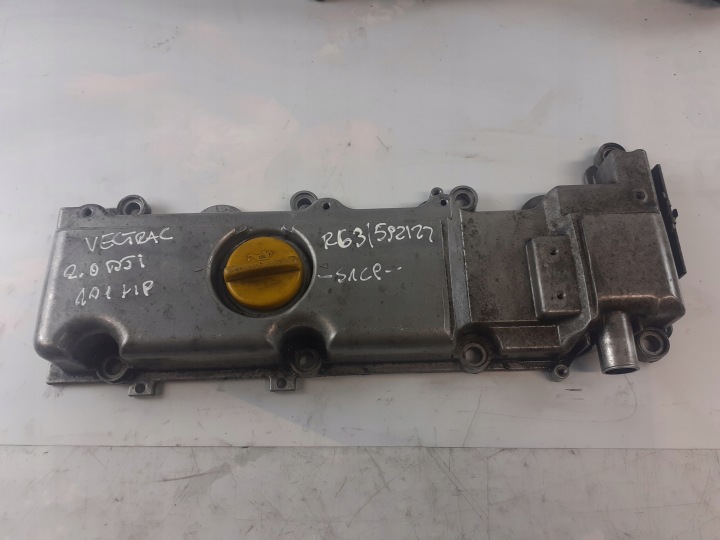 Opel Vectra C 2.0 DTI COPERCHIO PUNTERIE 13101754