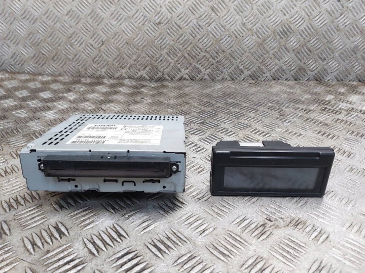 RADIO ODTWARZACZ + Schermo VOLVO S40 II 8696051 8696495