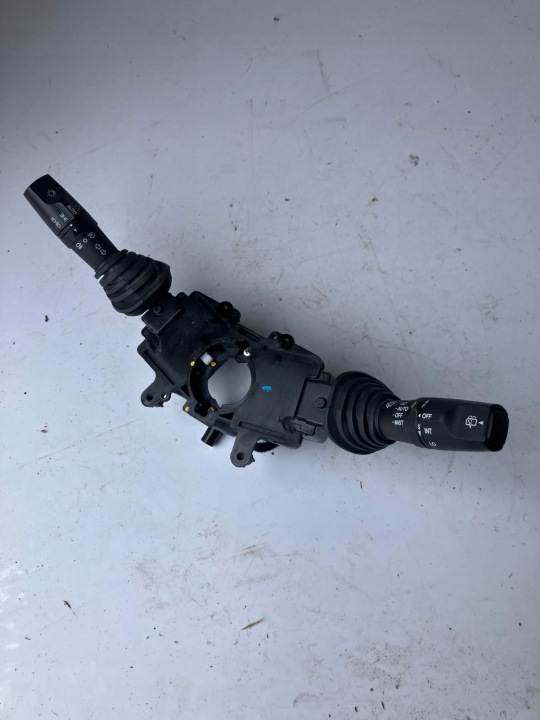 steering wheel levers and controls CHEVROLET CAPTIVA