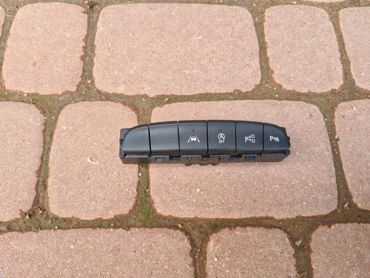 Bouton Interrupteur asystent Opel Insignia B 39111156