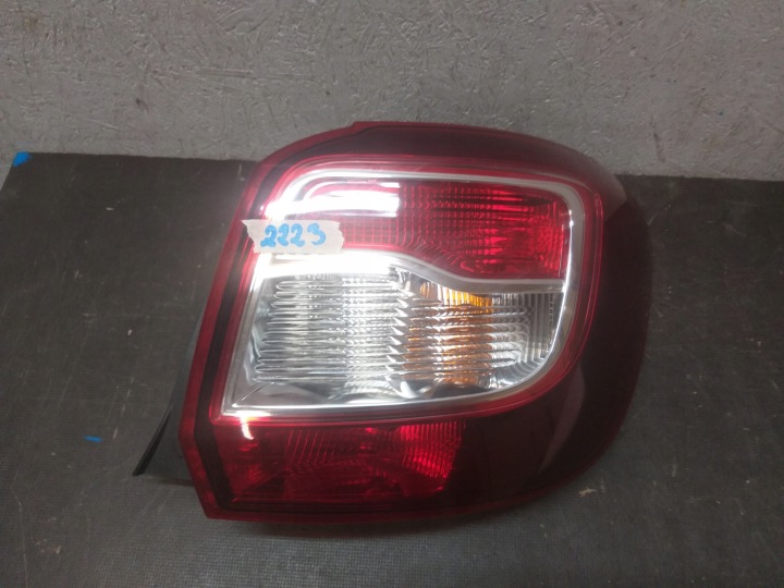 FEUX PHARE ARRIÈRE DROIT DACIA SANDERO II 2 LIFT 15