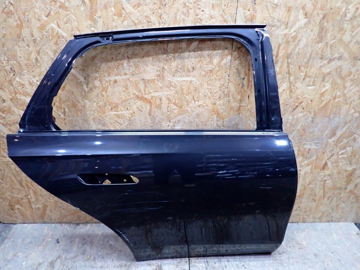 ajtó jobb hátsó jobb far MERCEDES E KLASA 214 2023- KOMBI A2147305200
