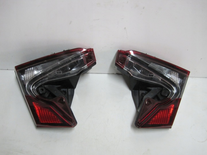 light lights rear. Toyota C-HR CHR 81590-F4120 81580-F4120