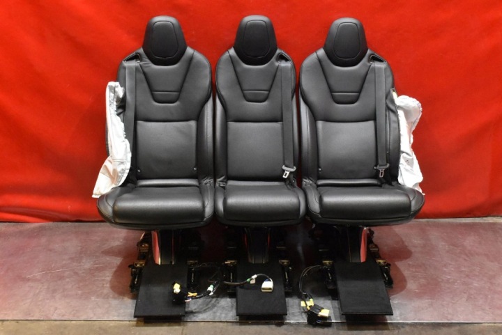 Sitze Sitze des Beifahrers heck hinten III RZAD SKORZANE TESLA MODEL X 15-21
