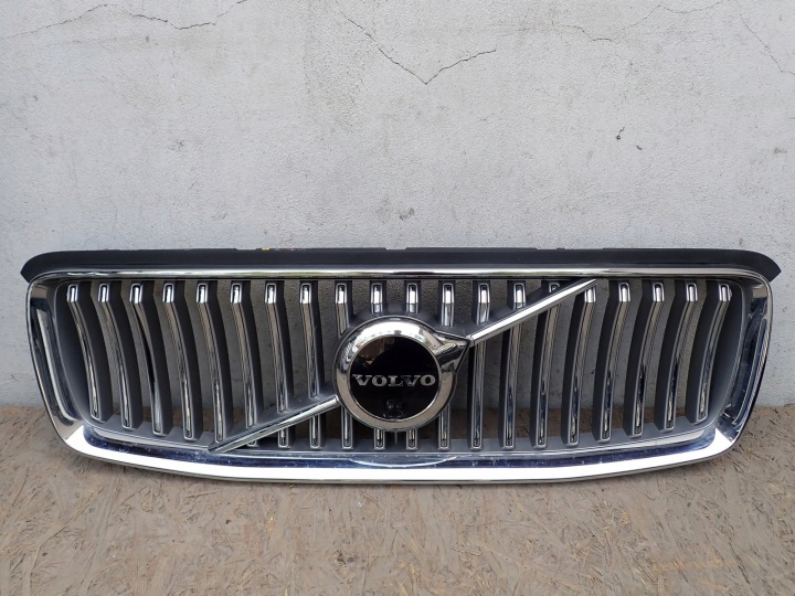 maska VOLVO XC90 2 II 256 LIFT 2020-2024R 31698400