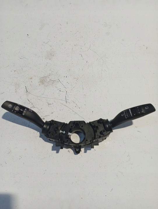 Commodo essuie glace KIA STONIC 93404-D4952
