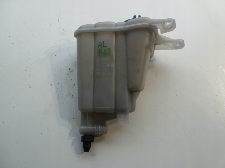 Ausdehnungsbehälter AUDI A4 B8 8K0121403C