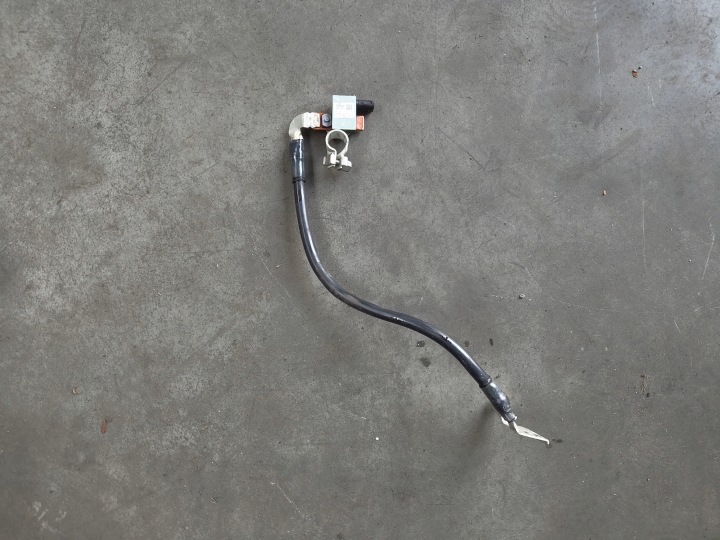 MINI F56 Borne cable pôle négatif IBS 6821205