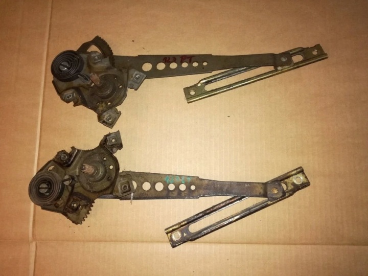 mechanism lifting windows left rear part MERCEDES W123 SE T 1237302746