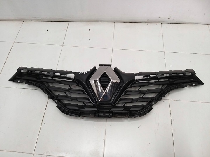 RENAULT CAPTUR et 1 LIFT 17-19 Grille 623109707R