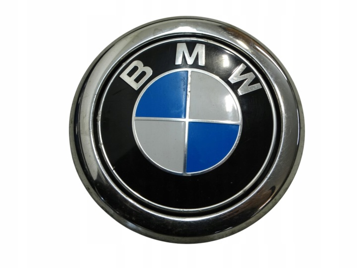 Poignée EMBLEMAT du capot Porte coffre hayon BMW 1 F20 2013R. 7270728