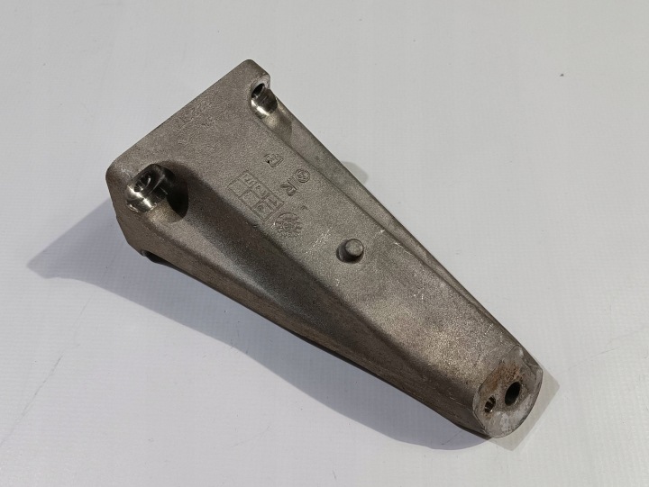 supporto staffa Motore Destro Destro Bocchetta Maserati GranTurismo
