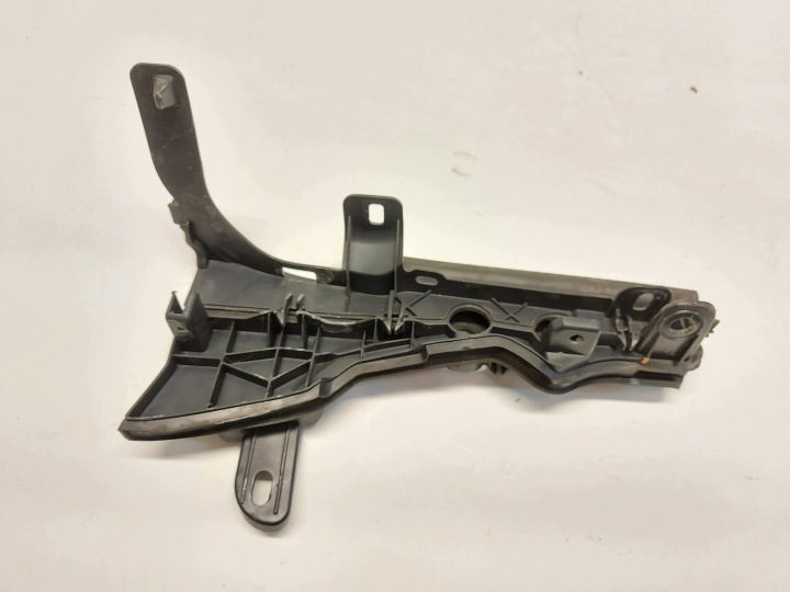 MERCEDES W213 tartó vezetékek csapágyház eleje jobb A2138310400
