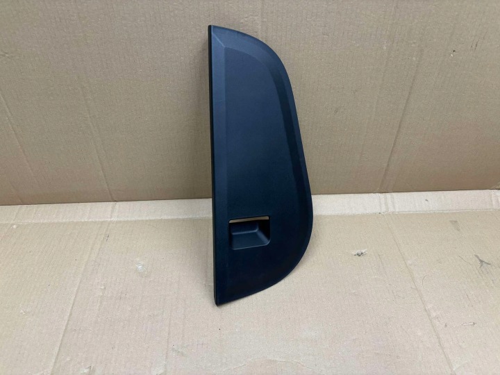 Blende Abdeckung BAGAZNIKIA rechts PORSCHE TAYCAN 9J1864552