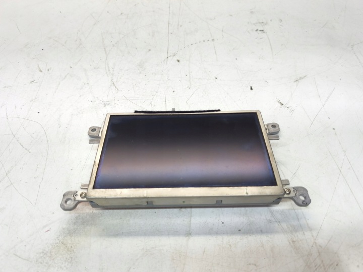 display MMI AUDI A4 B8 A5 8T Q5 8R 8T0919603A damaged PODSWIETLENIE