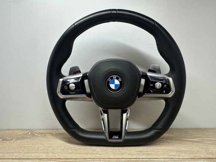 BMW G60 G61 G70 original volant m-packet SPORT BOOST