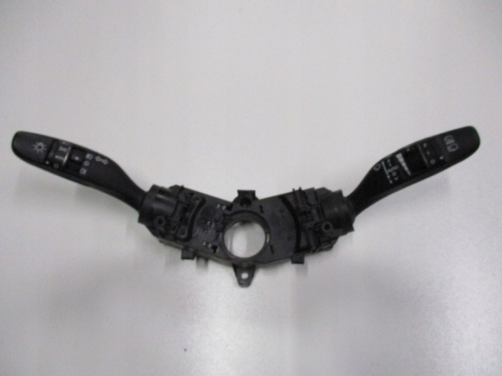 switches under the steering wheel HYUNDAI SANTA FE