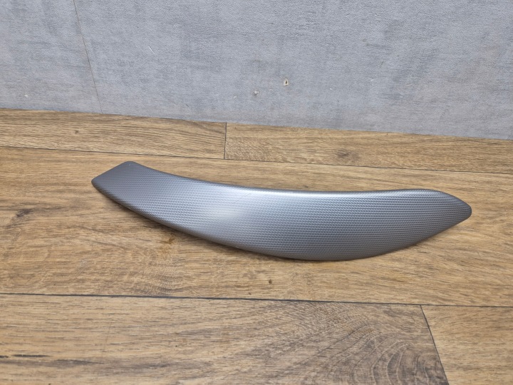 BMW F30 F34 F32 F36 DEKOR úchyt dveře pravá ručka lišta HEXAGON 8064250