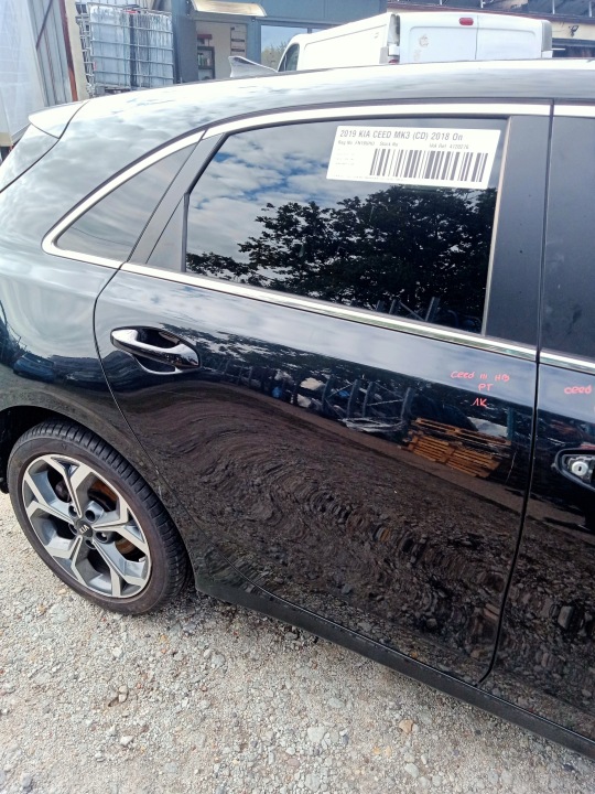 KIA CEED III HB PORTA Portiera Destra posteriore 1K 2018