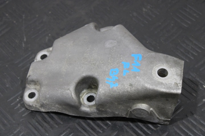 holder holder of the engine 6859899 BMW 5 F10 F11 LIFT KOMBI