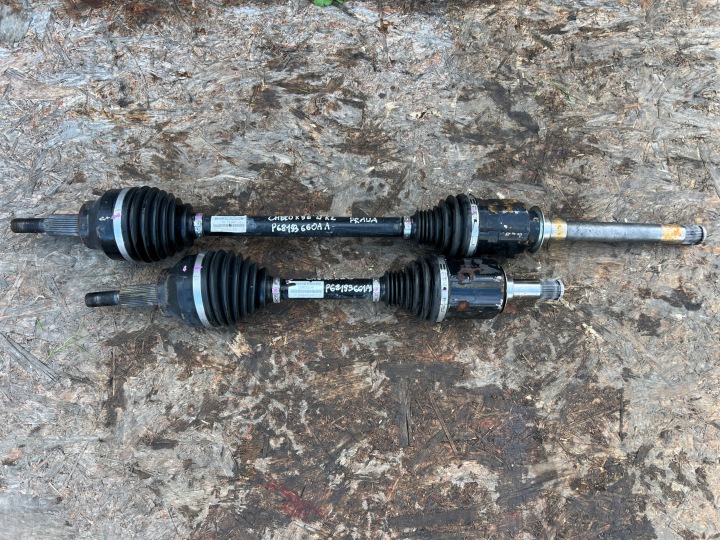 Antriebswelle links vorne JEEP GRAND CHEROKEE WK2 P68193661AA