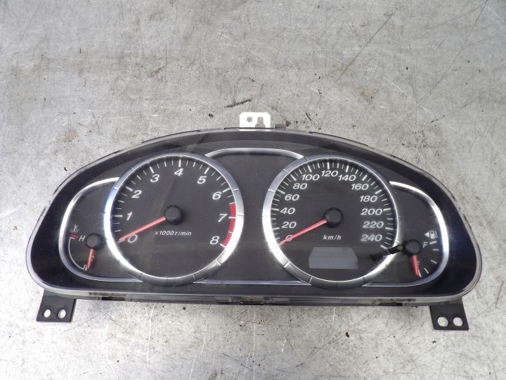 MAZDA 6 ET HORLOGE MONTRE TABLEAU BORD, LICZNIKI 1.8B 53 GR1A A