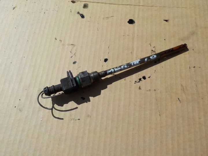 sensor of the level oil renault megane III 1,9 dci 2011r